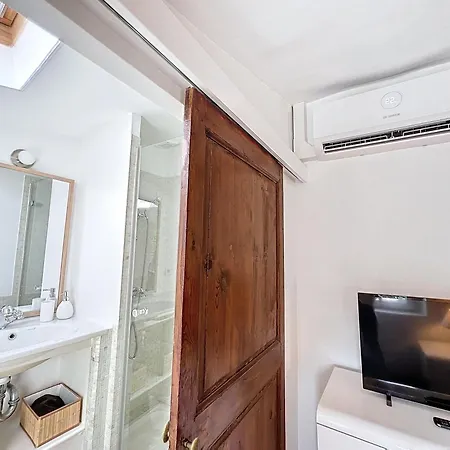 App'art Vieil Appartement Antibes
